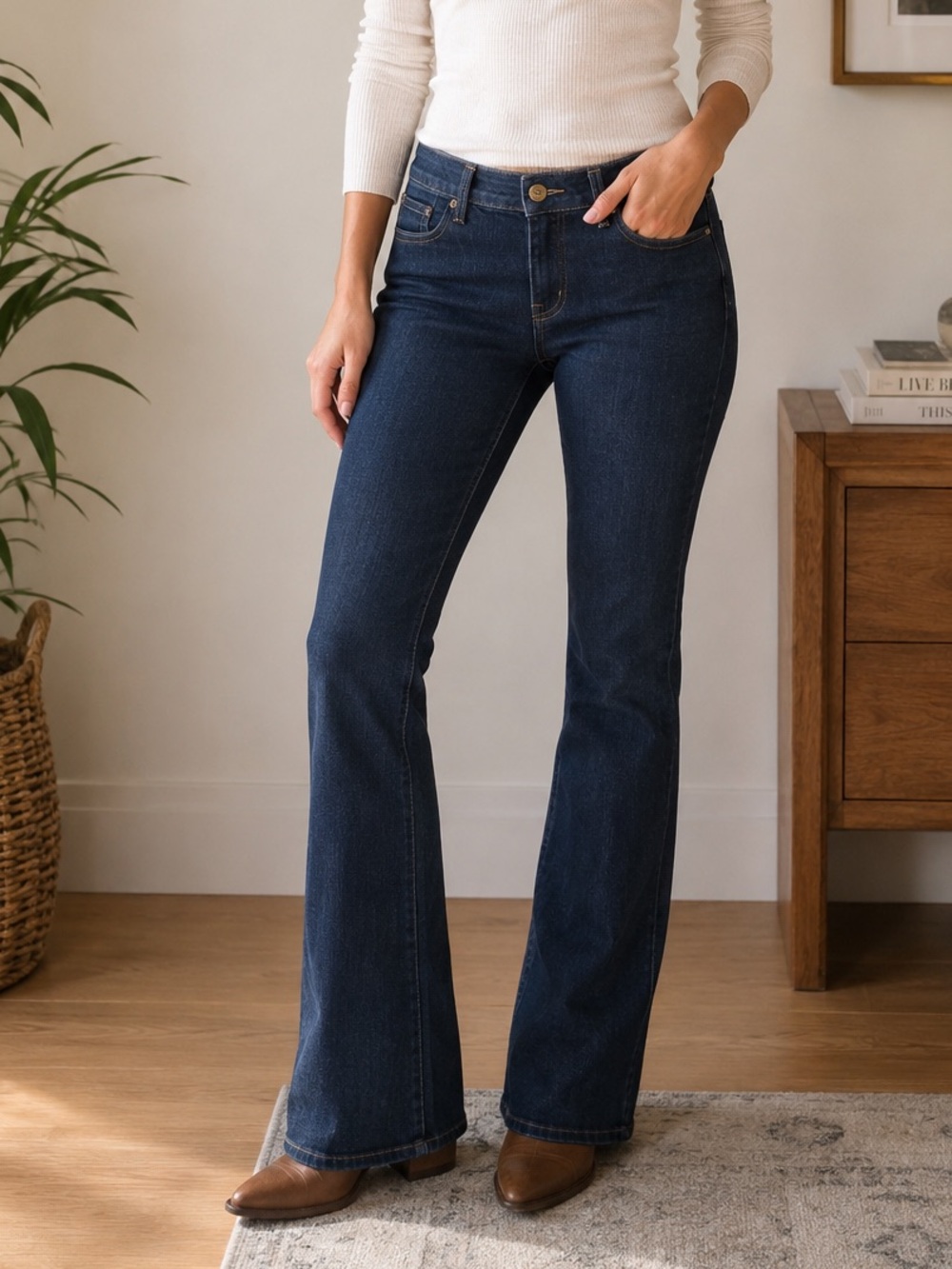 Banana Republic Classic Boot Cut Jeans, Dark Wash, Sz 2, Excellent Condition